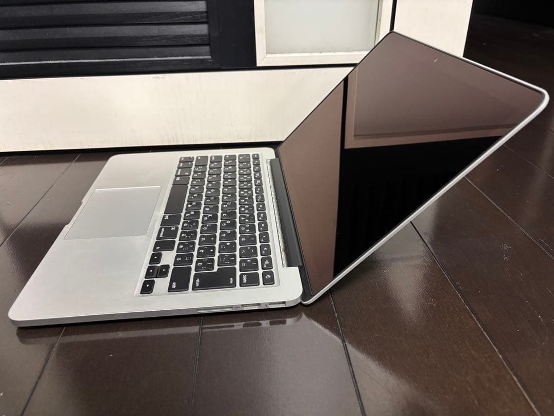 MacBook Pro 13インチ/充電器付き
