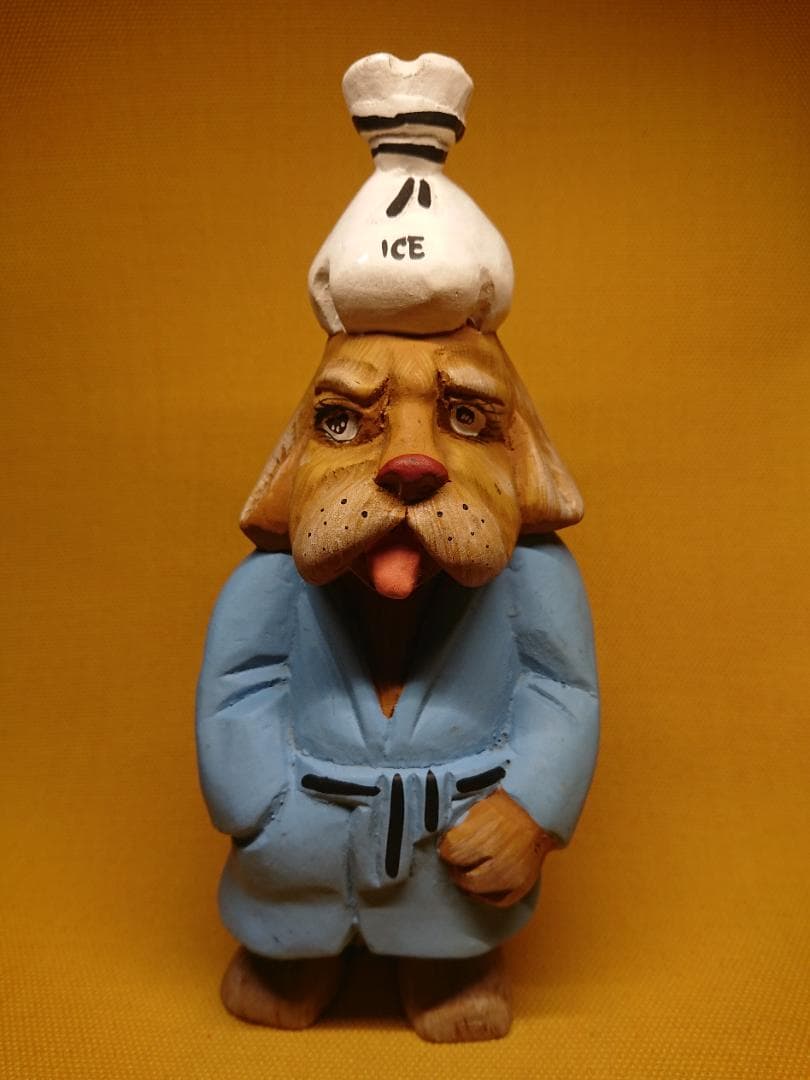 ビンテージ　人形　犬　木彫　彫像　置物　インテリア　工芸品　美術品　A1119