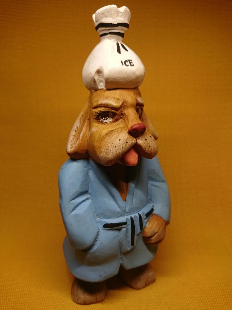 ビンテージ　人形　犬　木彫　彫像　置物　インテリア　工芸品　美術品　A1119