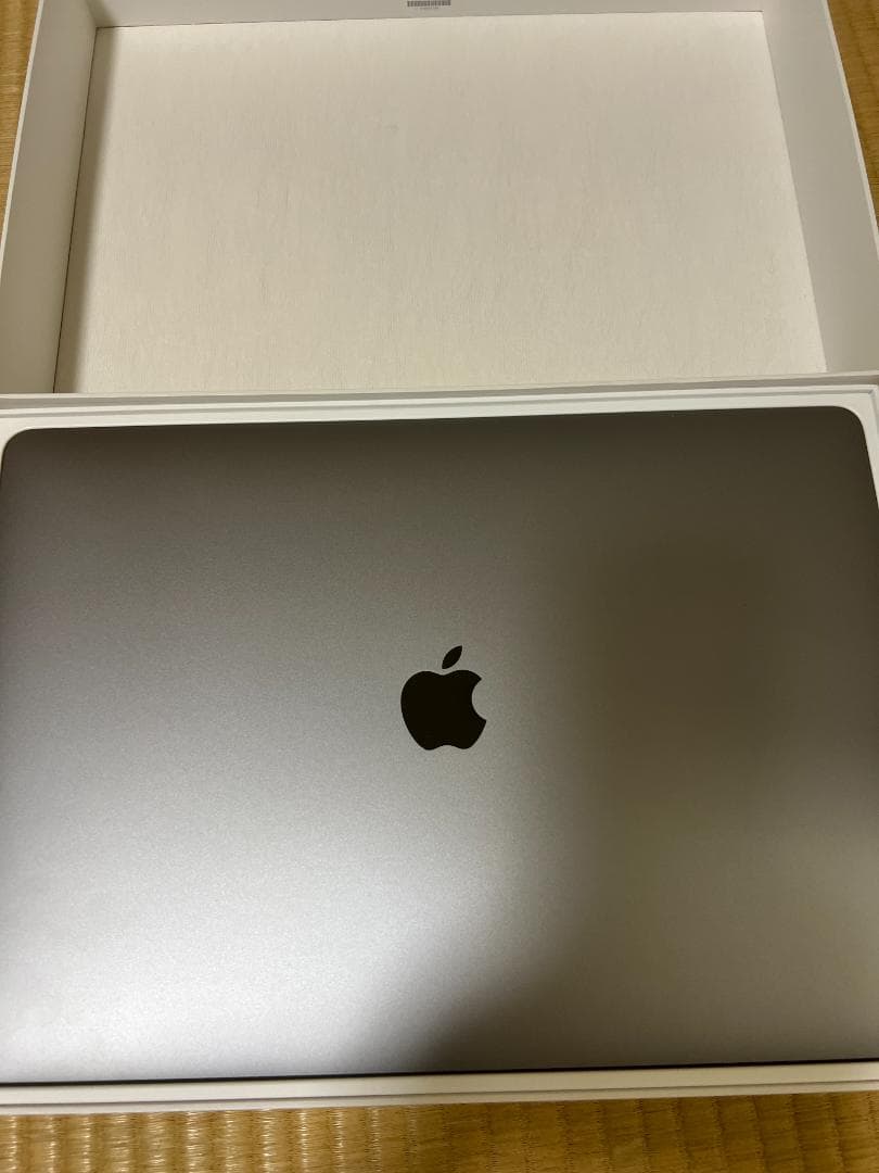 再値下げ Mac Pro15 2018 1TB/32GB GPU Vega20