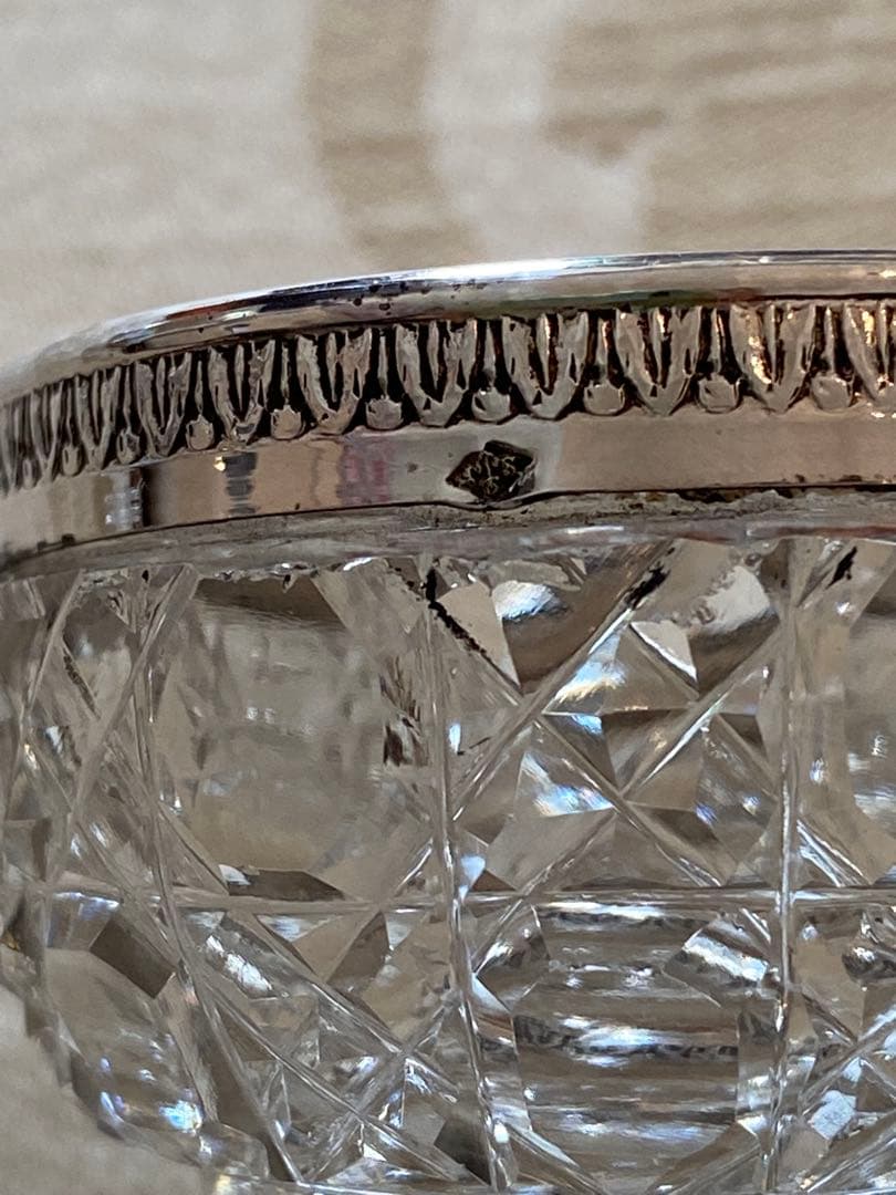 【フランス製】純銀 クリスタル／ソルトセラー 調味料入れ 箱入４個セット／バカラ