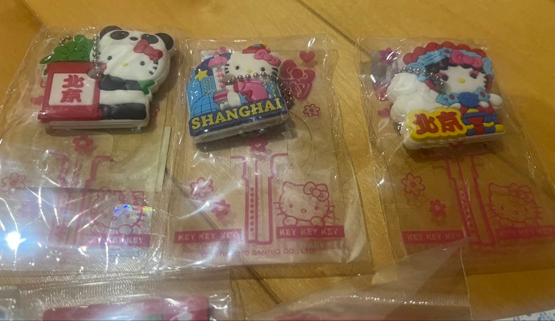 上海限定　ハローキティ キティちゃん　ストラップ　キーカバー