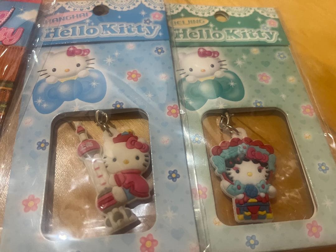 上海限定　ハローキティ キティちゃん　ストラップ　キーカバー
