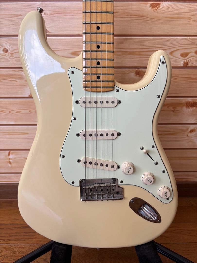 ギター FenderUSA American Standard Stratocaster