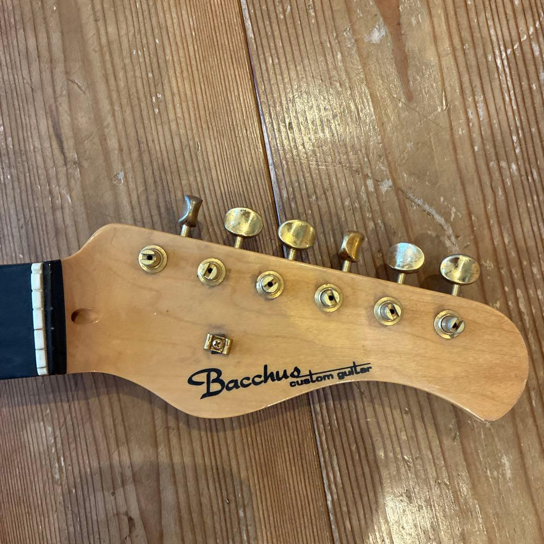 【ジャンク品】 Bacchus ストラトキャスタータイプ　エレキギター