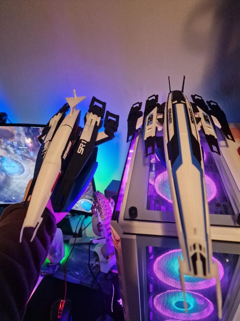 マスエフェクト 初代ノルマンディーSR1 組立キット