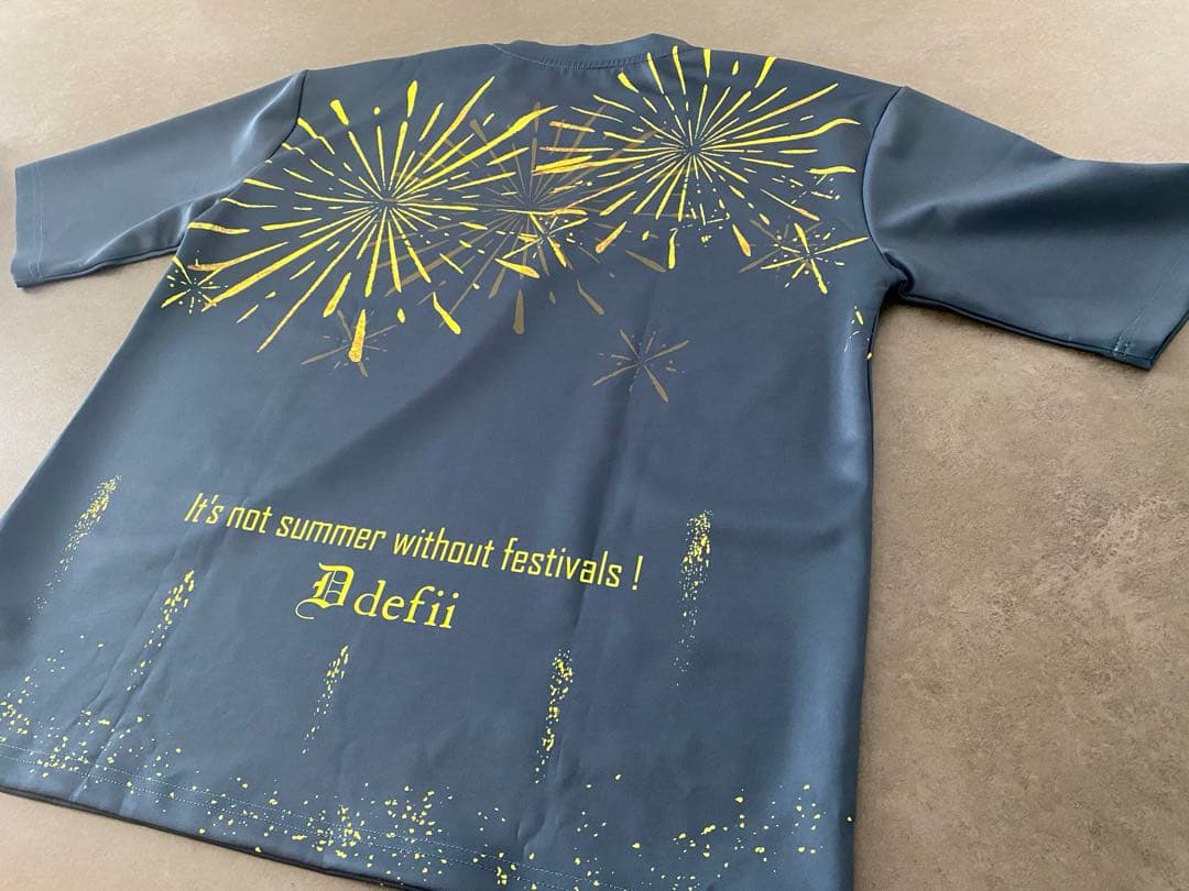 ダーツ　Tシャツ　サイン入り