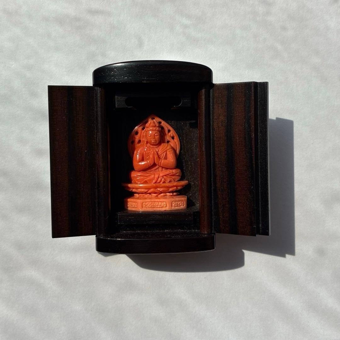 谷口康隆作　勢至菩薩　珊瑚　彫刻　仏像　　置物　本珊瑚　珊瑚彫刻