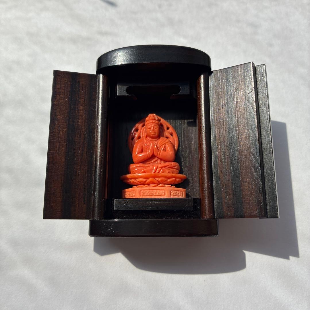 谷口康隆作　勢至菩薩　珊瑚　彫刻　仏像　　置物　本珊瑚　珊瑚彫刻