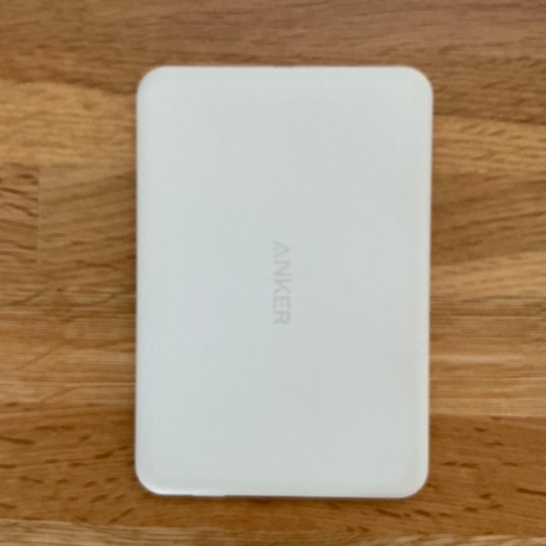 Anker MagGo Power Bank（5K、Slim）– ホワイト