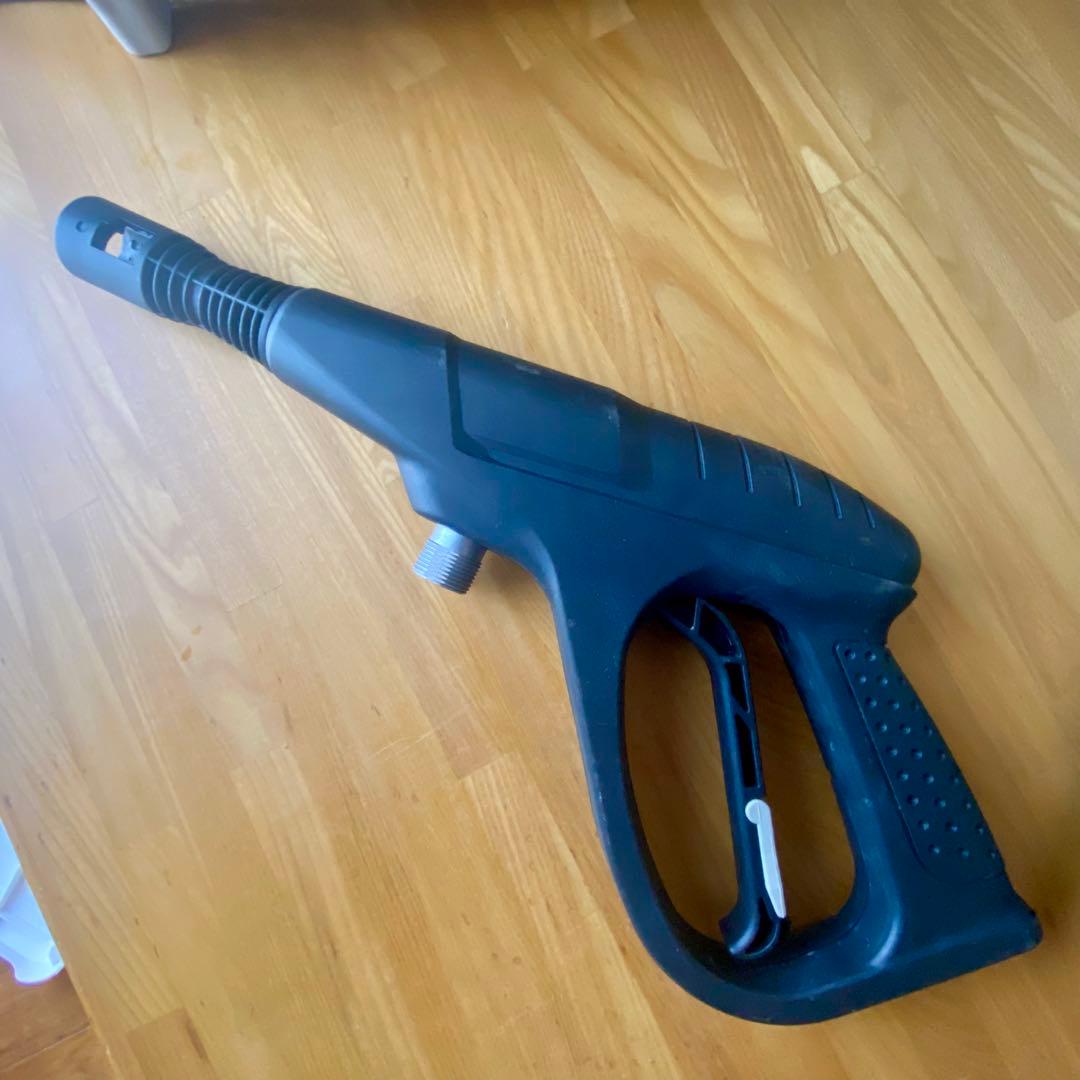 【すぐ発送】アイリスオーヤマ タンク式 高圧洗浄機 SBT-412N