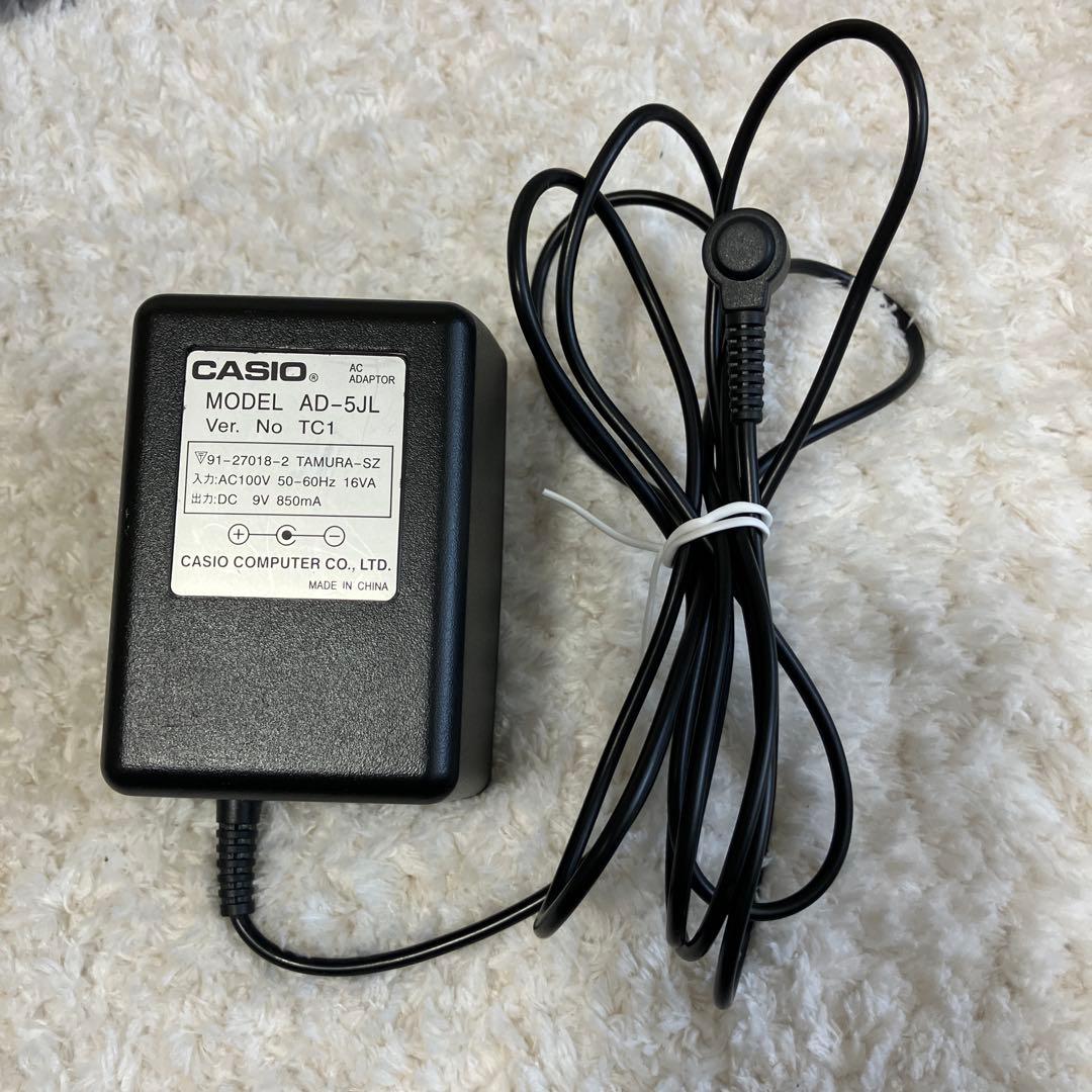 キーボード　CASIO LK-250it 光ナビゲーション　61鍵盤タイプ