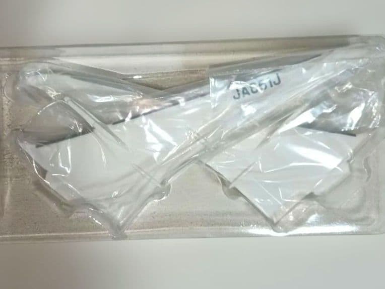エバーライズ　Premium Collection　JAL JA851J　模型