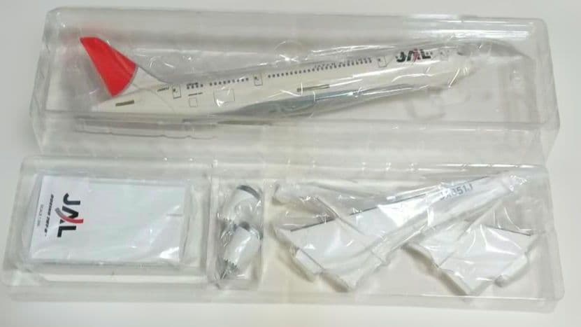 エバーライズ　Premium Collection　JAL JA851J　模型