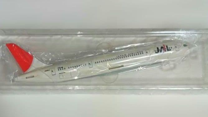 エバーライズ　Premium Collection　JAL JA851J　模型