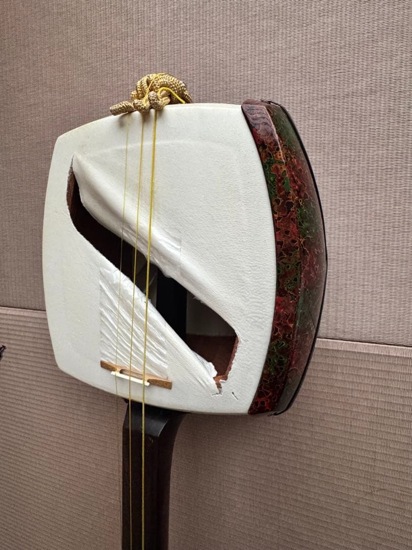 三味線本体 白色ボディ 3弦