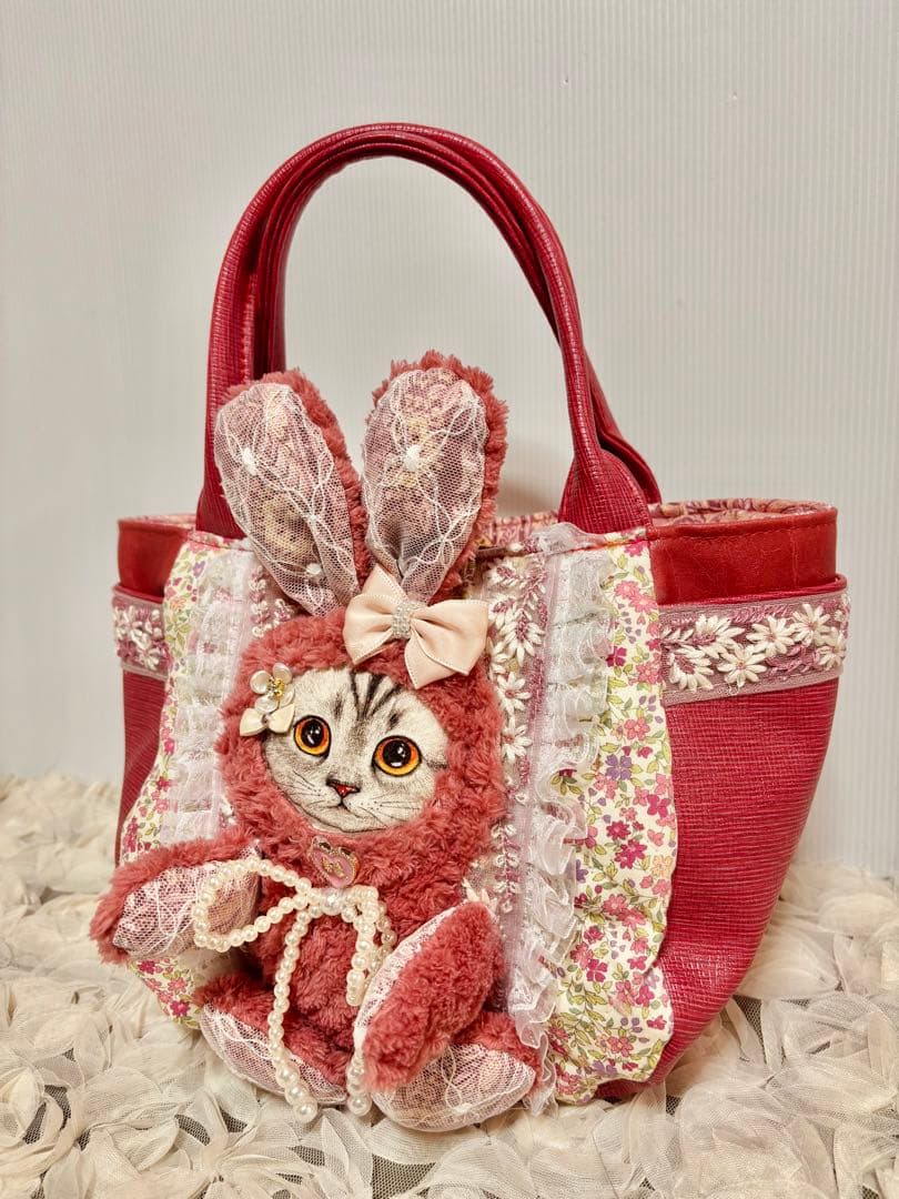 む*ん様 コヤンイサムチョン　フェイクフェザーフリルバッグ