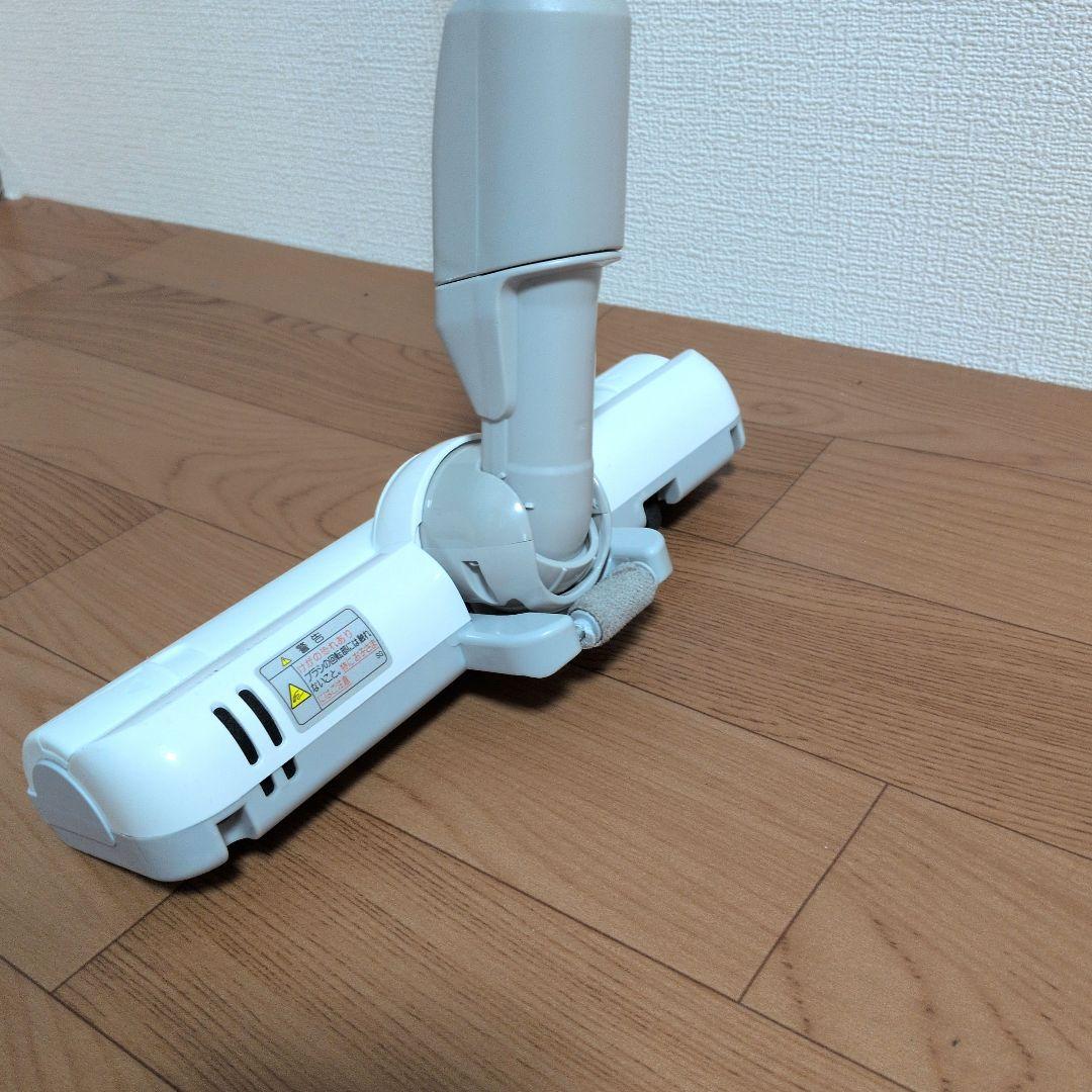 TOSHIBAスティッククリーナー本体 ホワイト