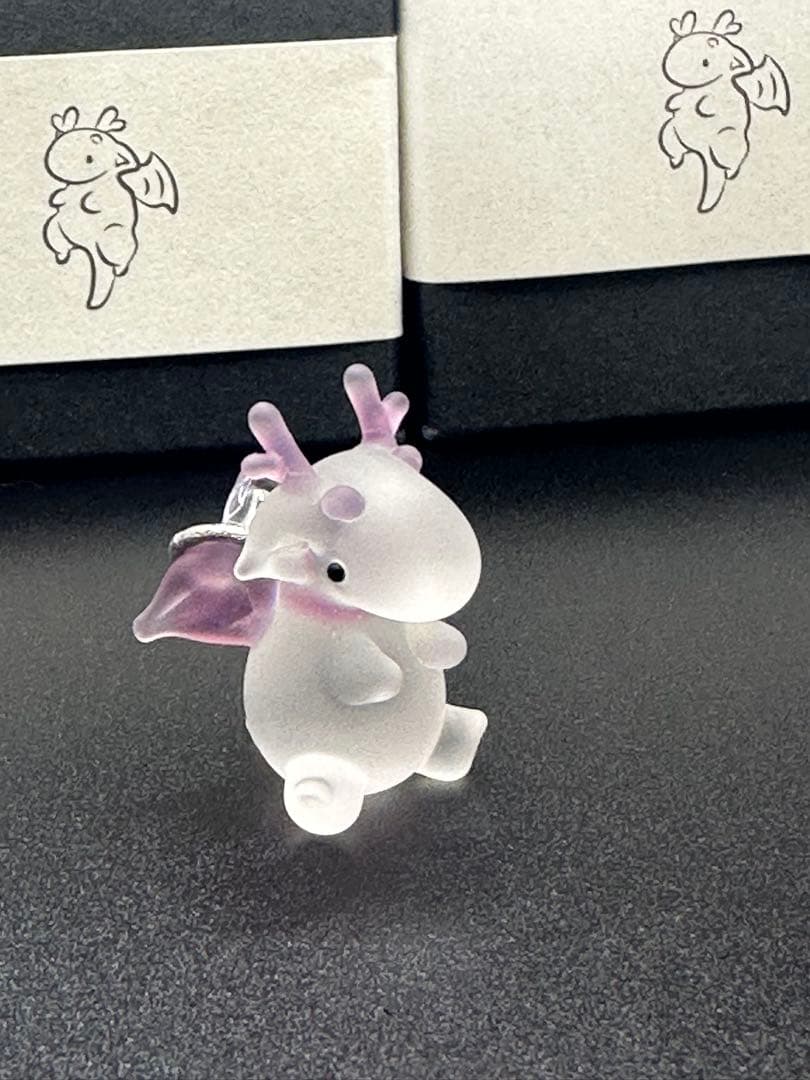 新同/ココロイロ プチドラゴン 少し濃いピンク①箱付 ネックレスにも♪ガラス置物