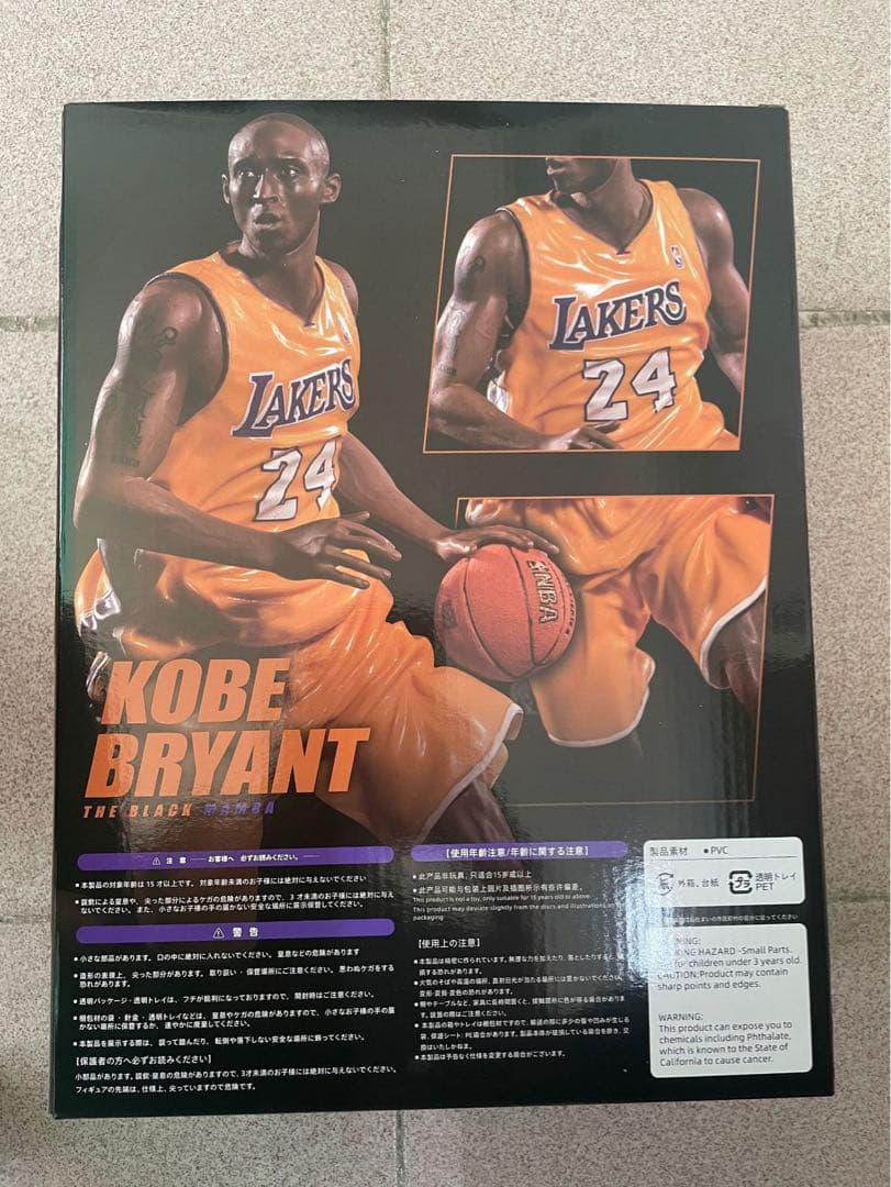 NBA Kobeコービー ブライアント フィギュア 1/6