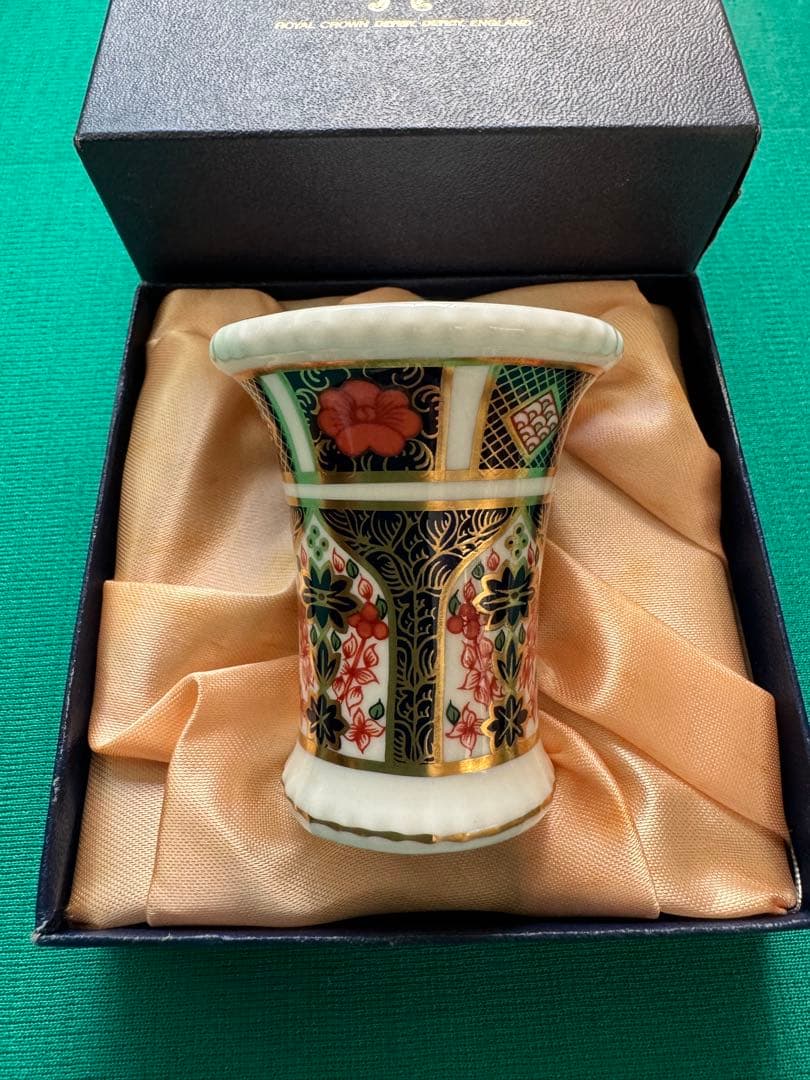 Crown Derby オールド伊万里 ミニ花瓶
