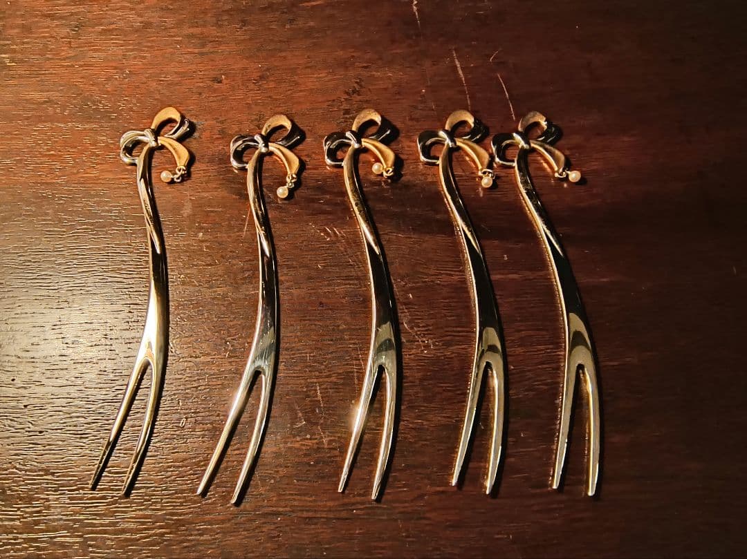 ミントン（MINTON）、ミキモト（Mikimoto）のカトラリーセット