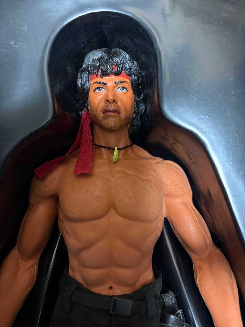 ホットトイズ ムービーマスターピース ランボー[怒りの脱出] 1/6スケール