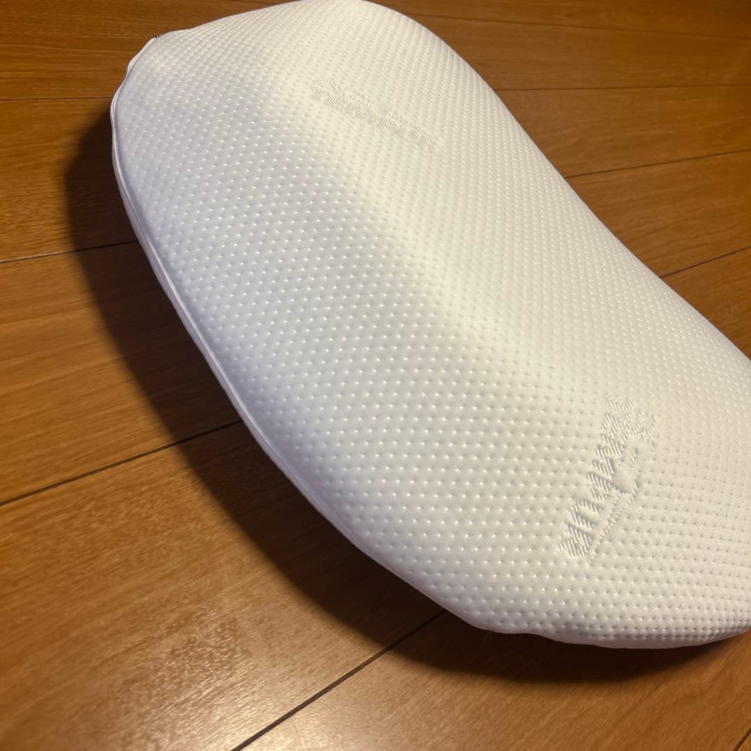 TEMPUR テンピュール　三日月型　ソナタピロークッション　枕 クリーム色