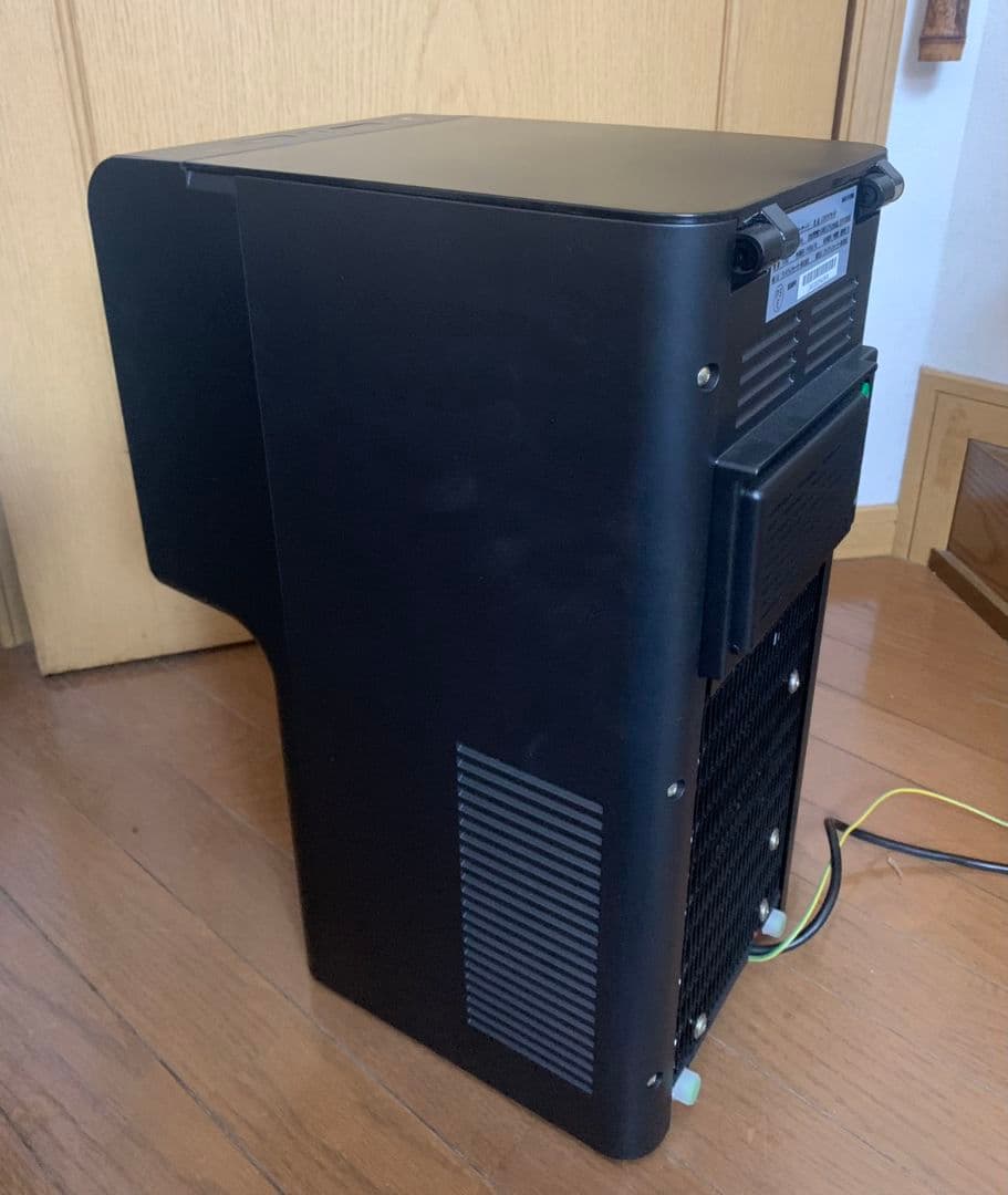 欠品あり）Locca 卓上浄水型ウォーターサーバー LC24D1S-PW-AW