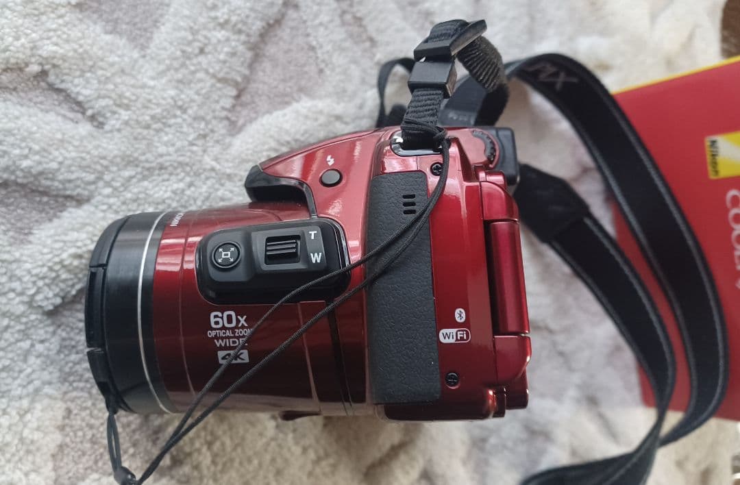 Nikon COOLPIX B700 赤