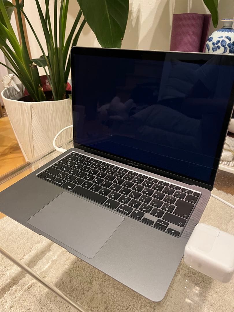 MacBook Air M1 8GBスペースグレー
