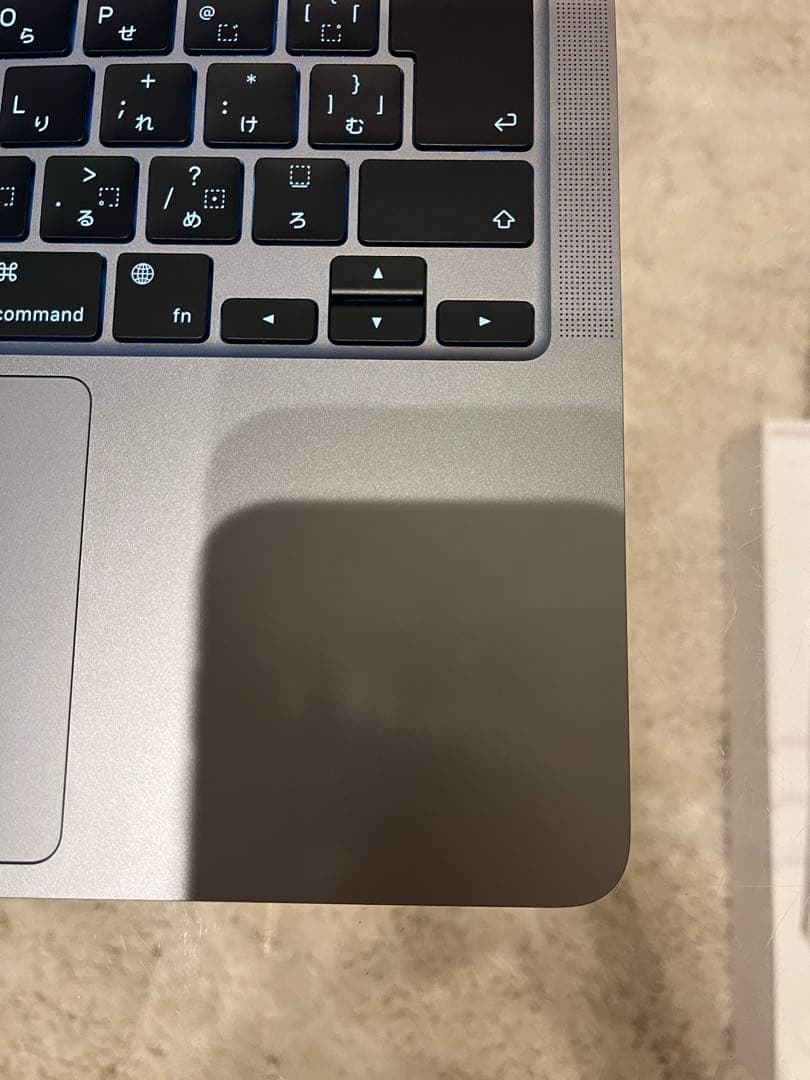 MacBook Air M1 8GBスペースグレー