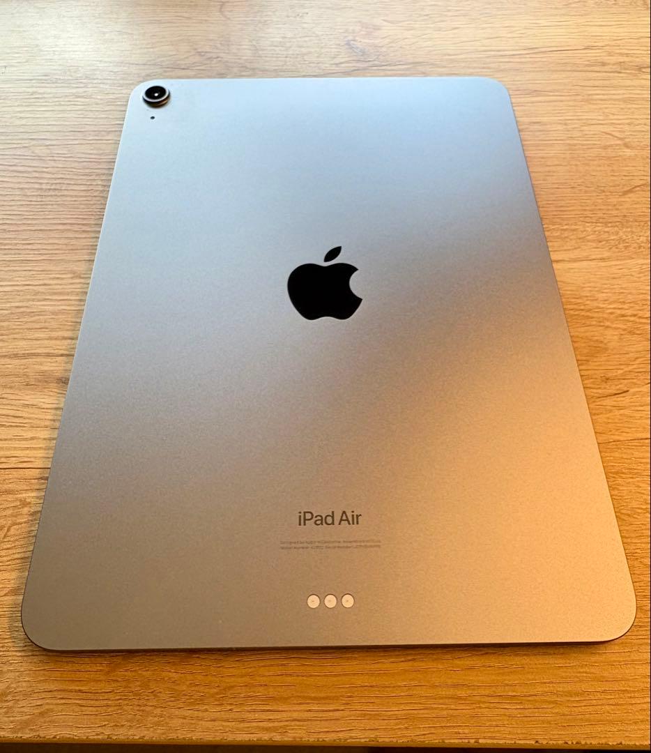 とても綺麗なiPad Air M2 11インチ本体　マジックキーボードセット