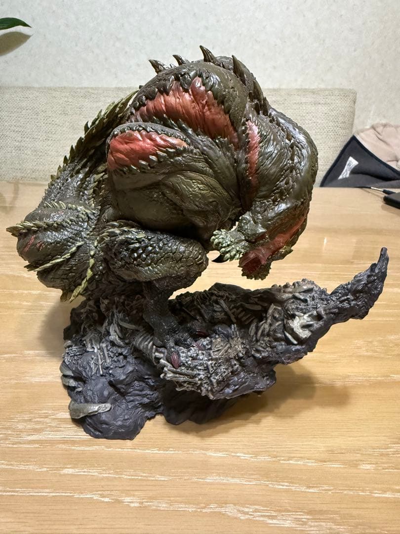 モンハンカプコン クリエイターズモデ ル恐竜イビルジョー フィギュア