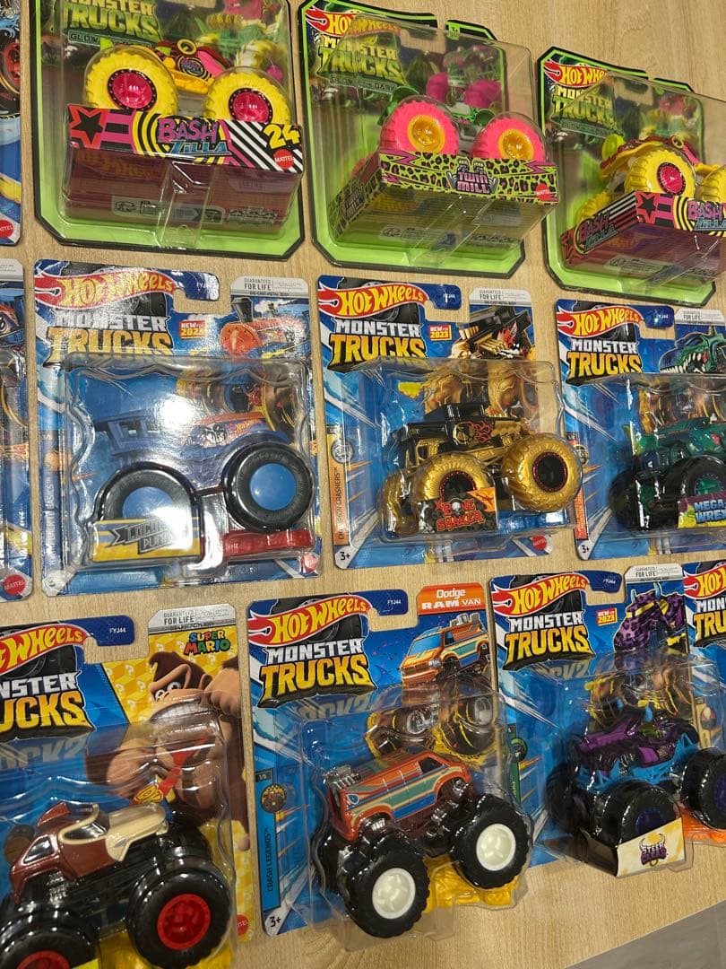 ホットウィール　モンスタートラック　まとめ売り　16台セット