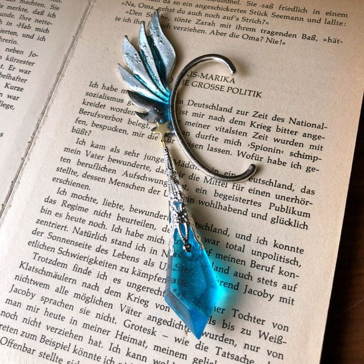 人魚姫になれる魔法　羽根のイヤーフックとペンデュラム　星