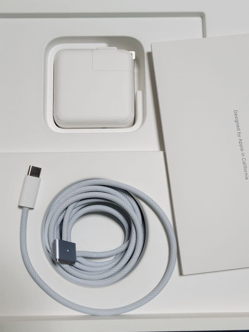MacBook本体 Macbook Air 2025 M4 16GB/256GB