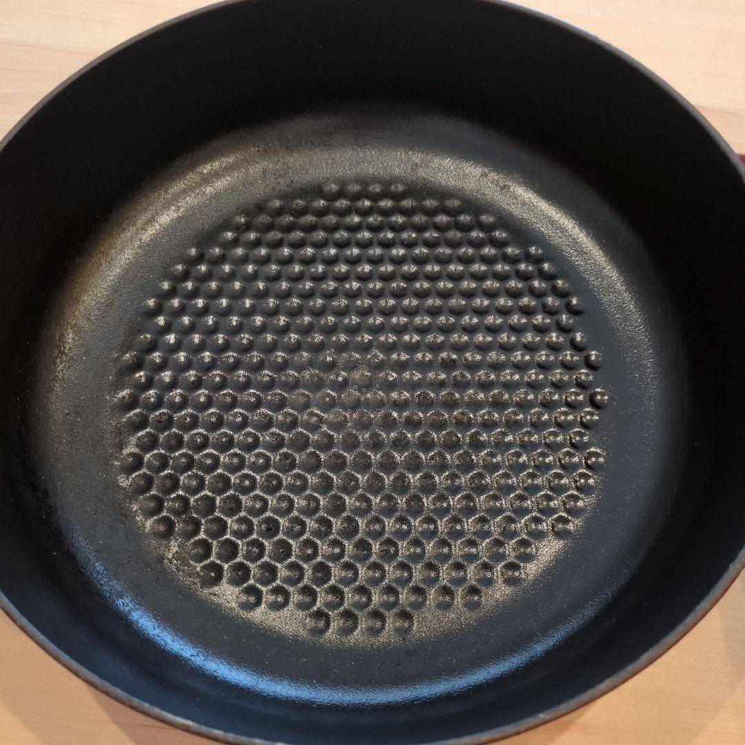 STAUB 　ストゥブ　赤 フランス製＆本