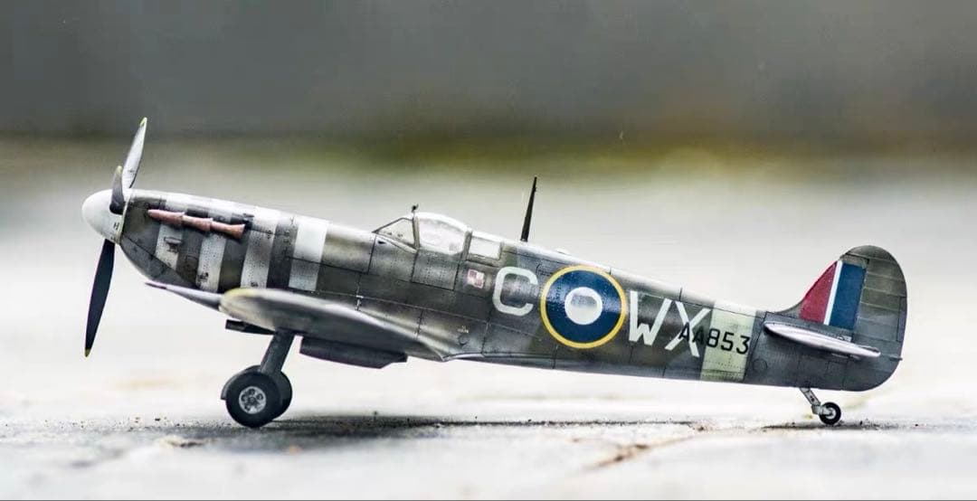 完成品　模型　スピットファイア　Mk.V