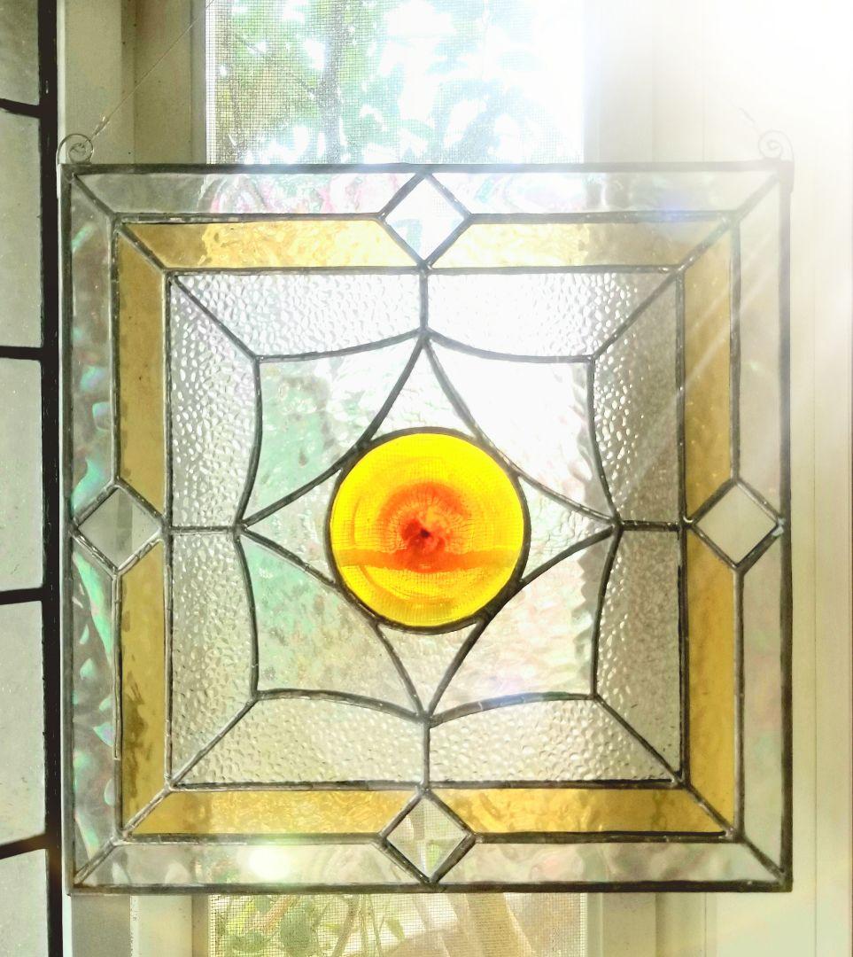 ステンドグラス　お日さまモチーフのパネル