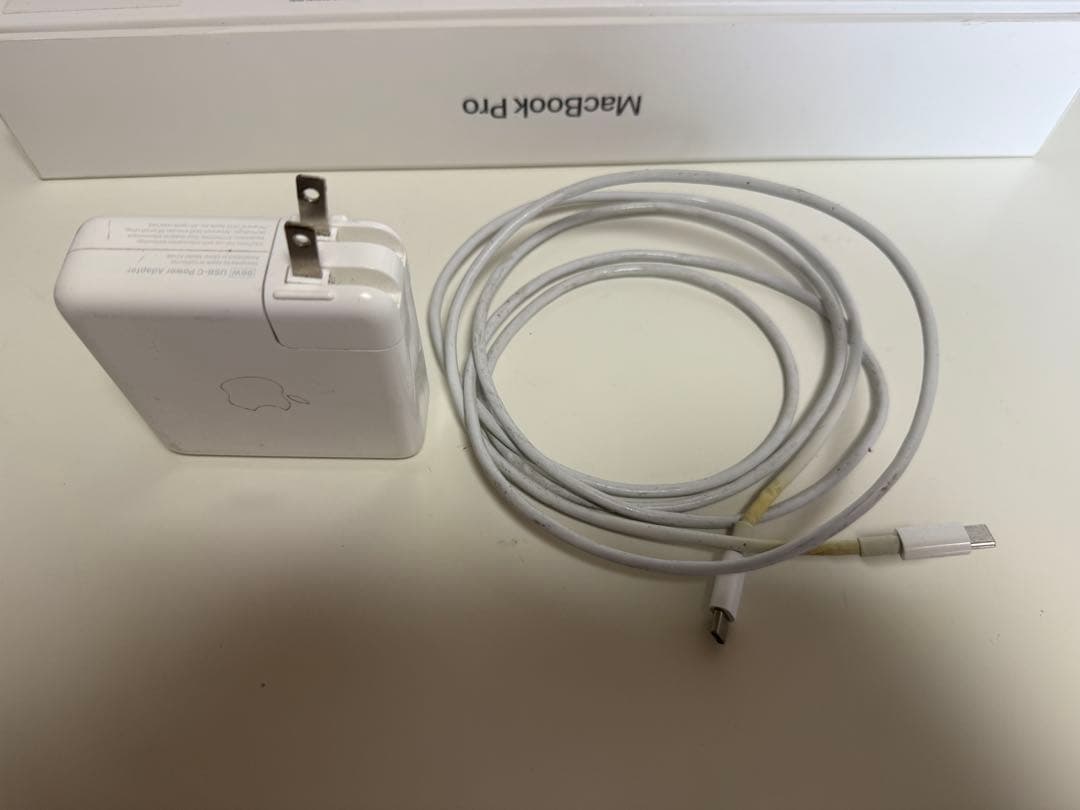 MacBook Pro 2019 16インチ スペースグレー