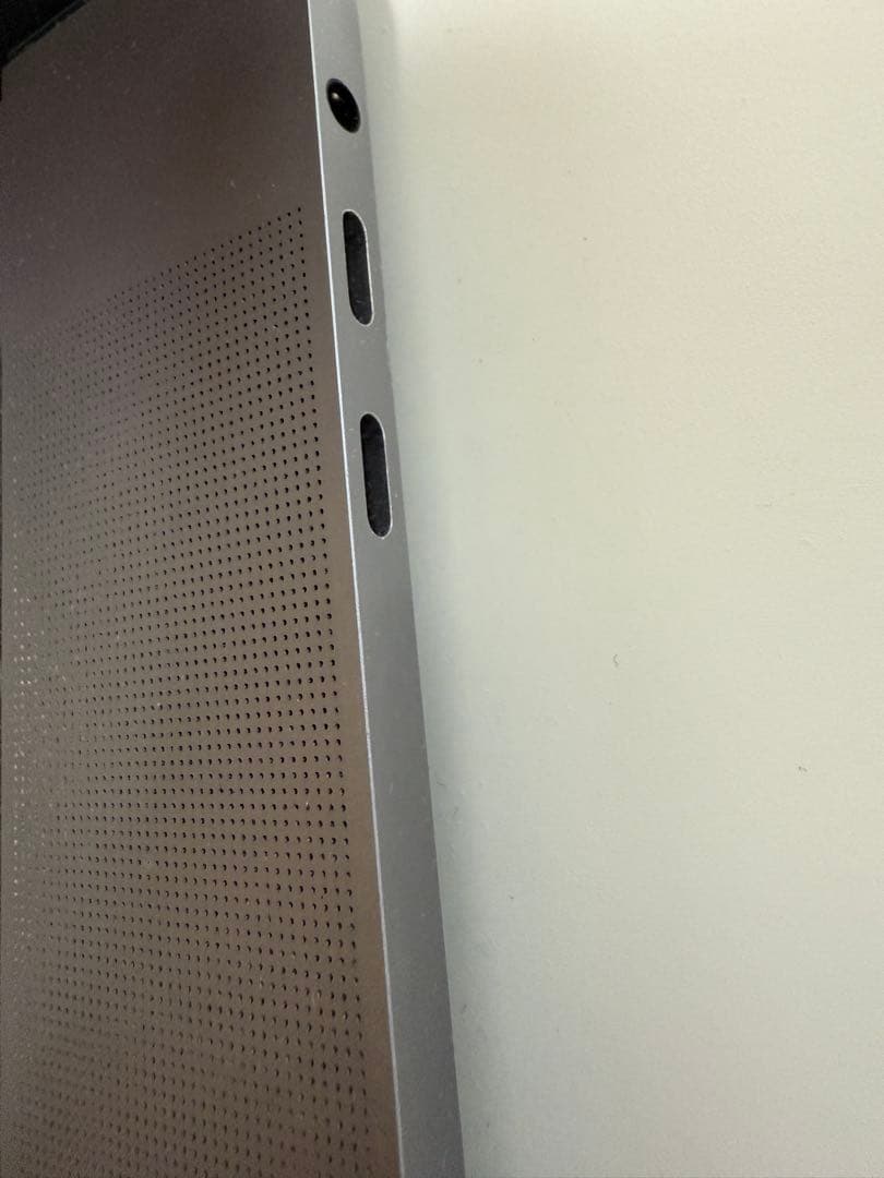 MacBook Pro 2019 16インチ スペースグレー