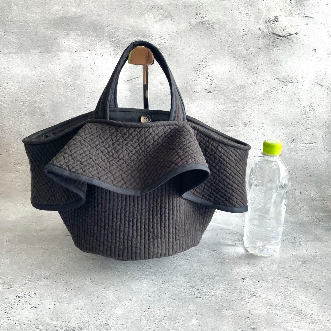 フリル付き丸底マルシェバッグ　ヌビバッグ　裏地付き　ブラック　ハンドメイド