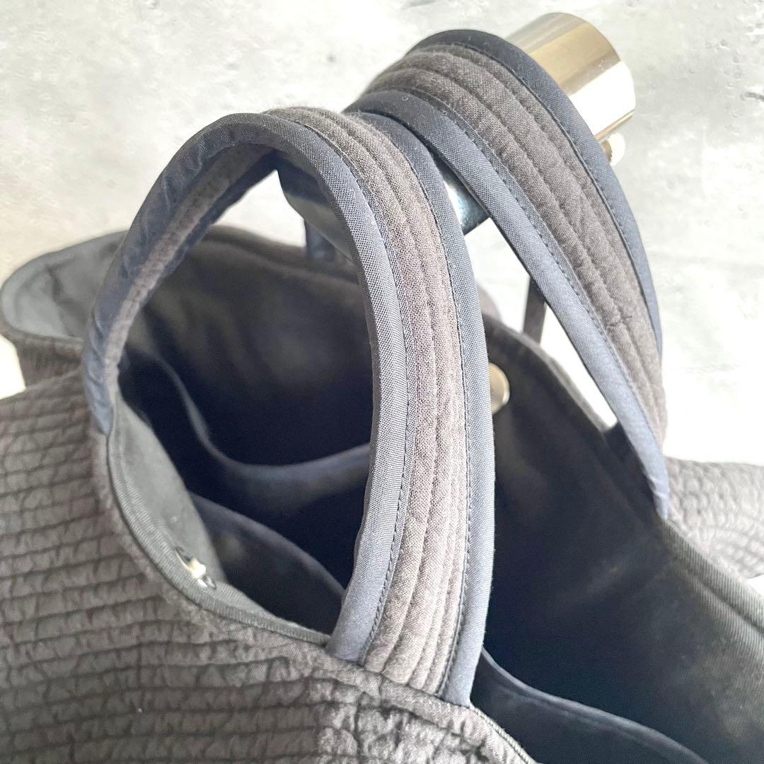 フリル付き丸底マルシェバッグ　ヌビバッグ　裏地付き　ブラック　ハンドメイド