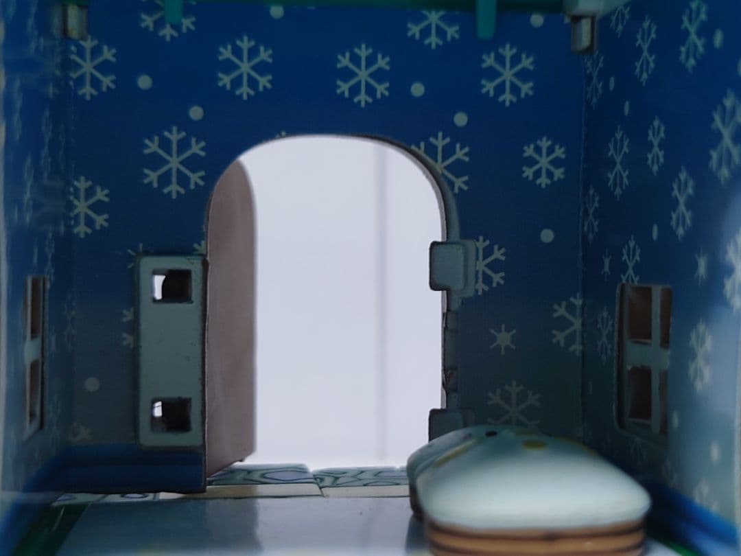 f*X様 劇場版　どうぶつの森 わたしのおうちコレクション　あおみどりの屋根のお