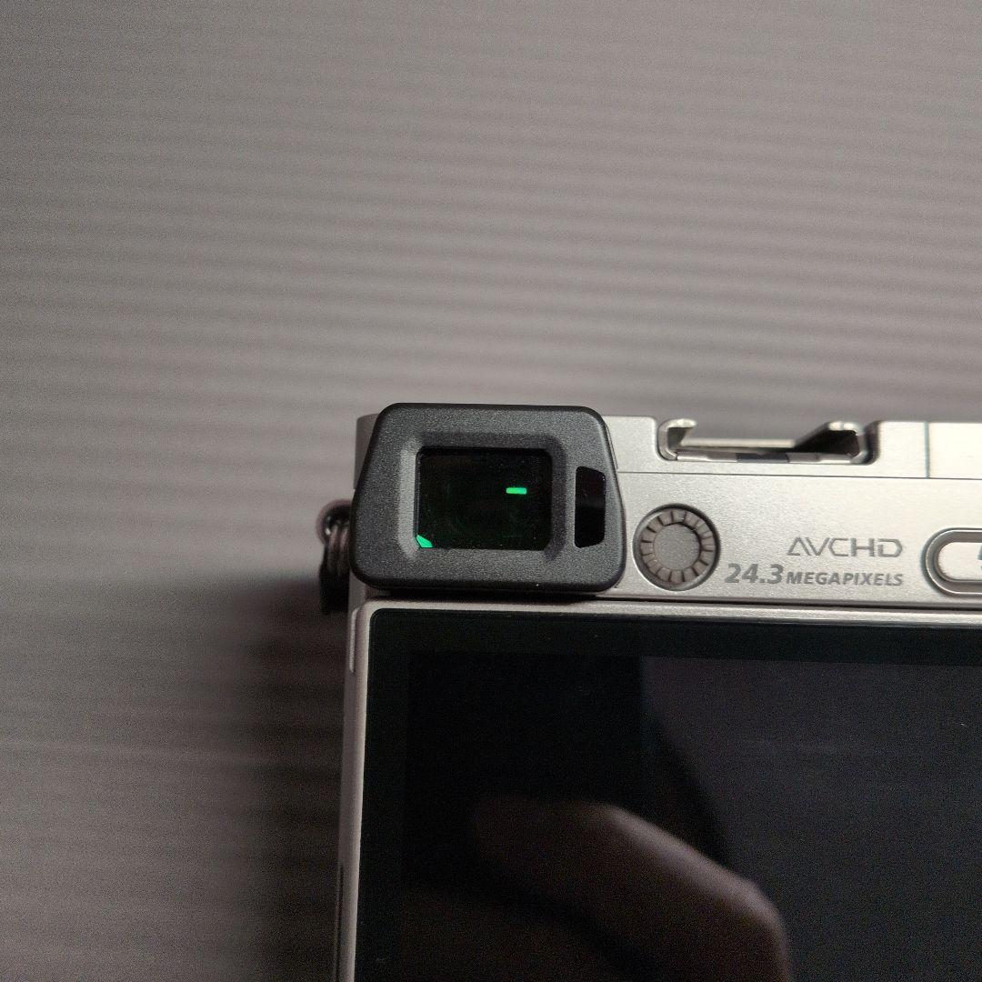 SONY α6000（ILCE-6000Y）ダブルズームレンズキット シルバー