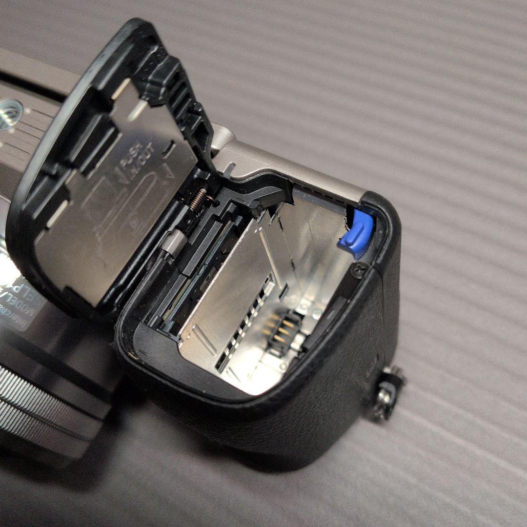 SONY α6000（ILCE-6000Y）ダブルズームレンズキット シルバー