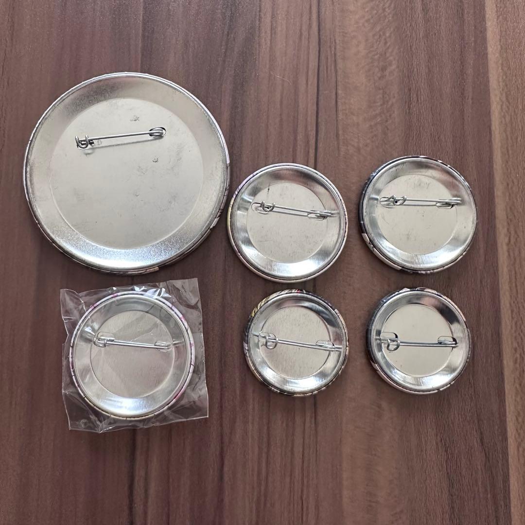 ラッキードッグ1 缶バッジなど　8点まとめ売り