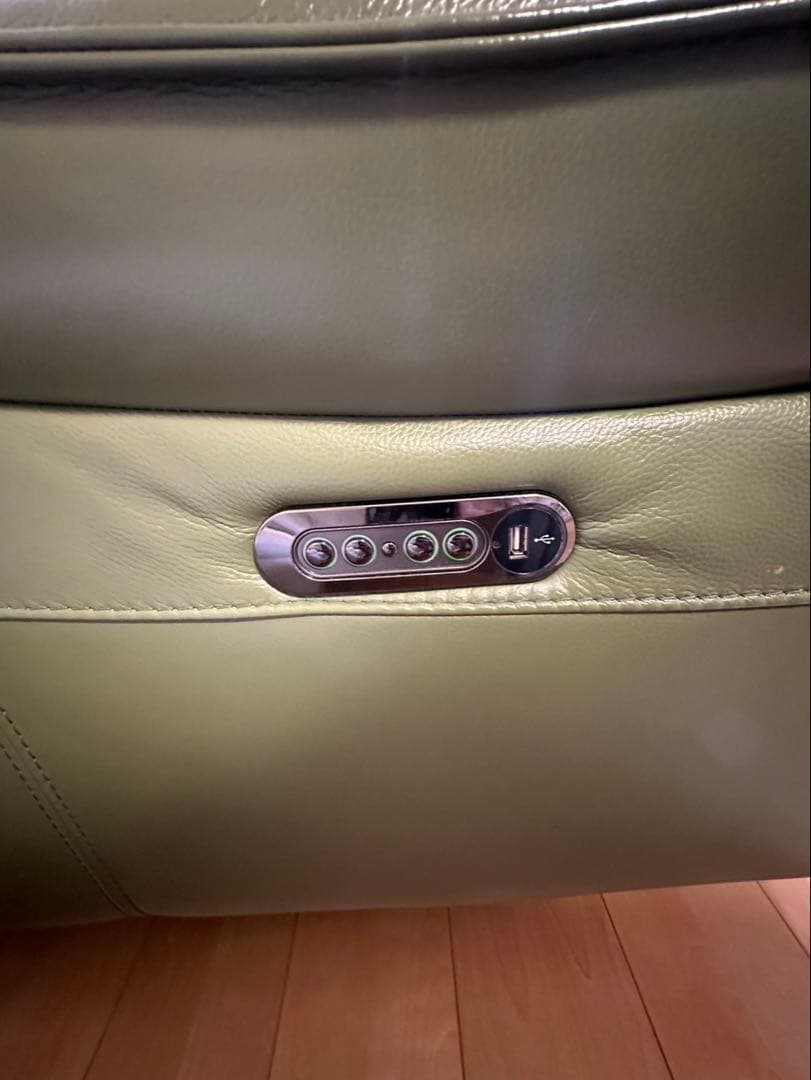 【美品】大塚家具　電動リクライニングソファ