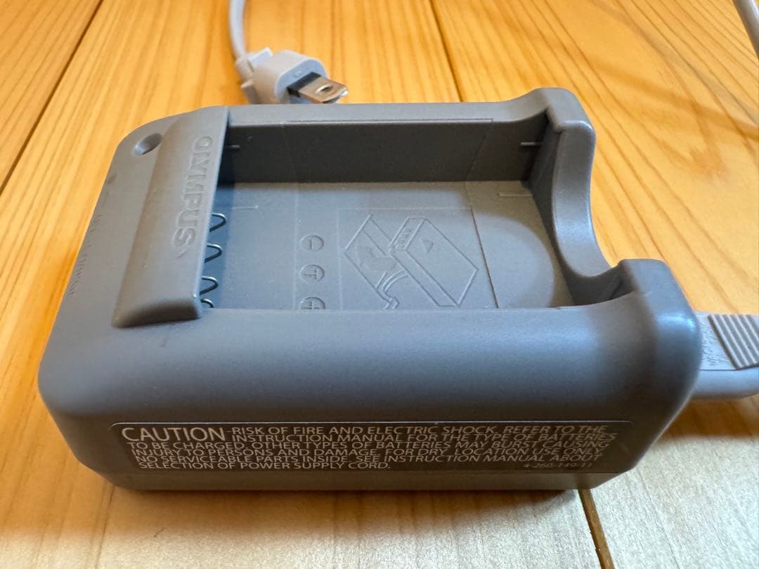 【モニター映らず】OLYMPUS OM-D ミラーレス一眼カメラ